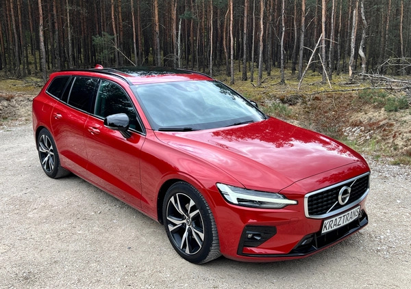 tuczno Volvo V60 cena 129000 przebieg: 57000, rok produkcji 2019 z Tuczno